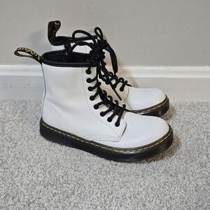 Doc Dr. Martens Girls Zavala J AW004 Lace Up Combat Boot White Size 1 Youth